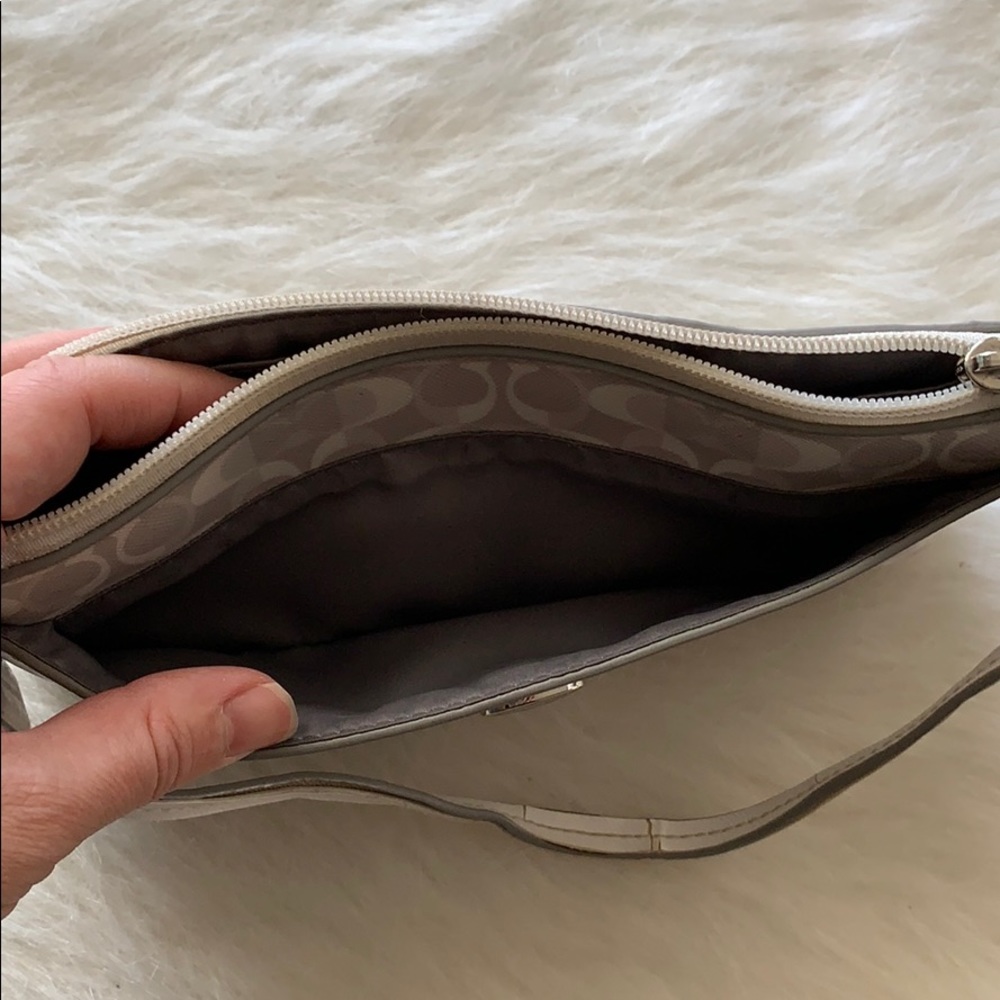 Coach | white patent leather monogram wristlet - Picture 9 of 16